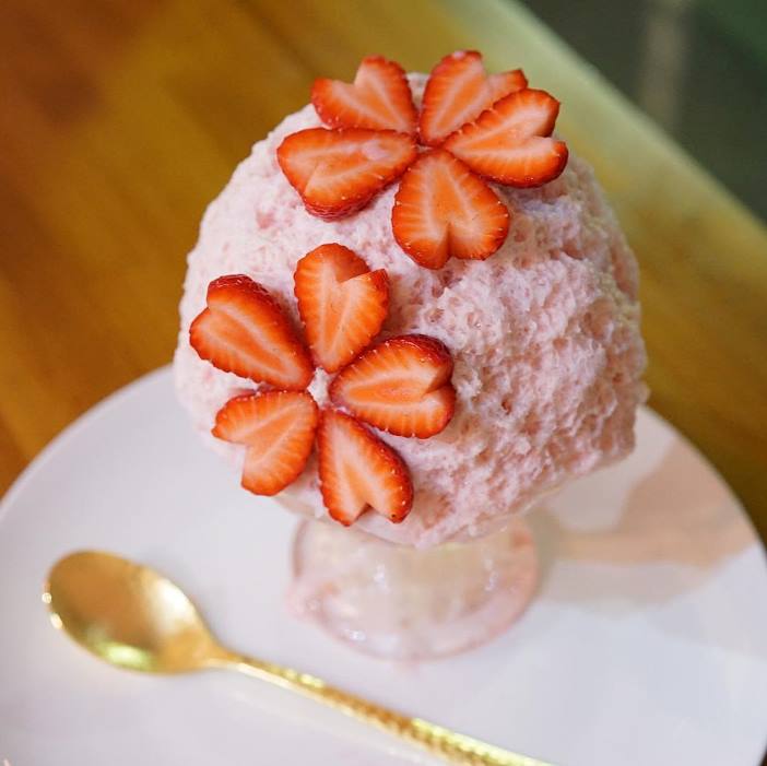 櫻花草莓刨冰